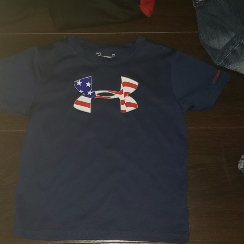 Under armor shirt